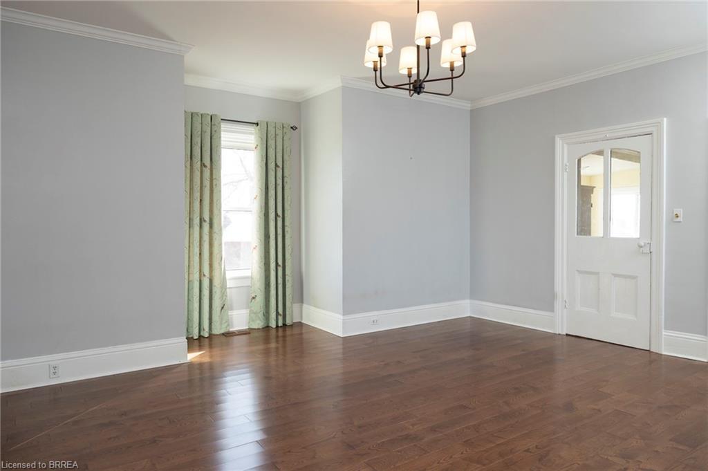 1746 Windham Road 2, Scotland, ON - Indoor Photo Showing Other Room