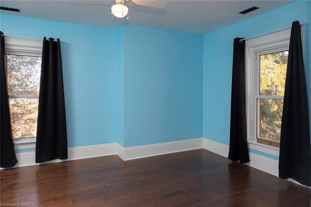 1746 Windham Road 2, Scotland, ON - Indoor Photo Showing Other Room