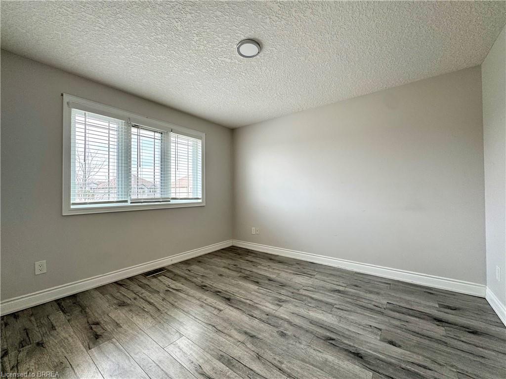 687 Spitfire Street, Woodstock, ON - Indoor Photo Showing Other Room