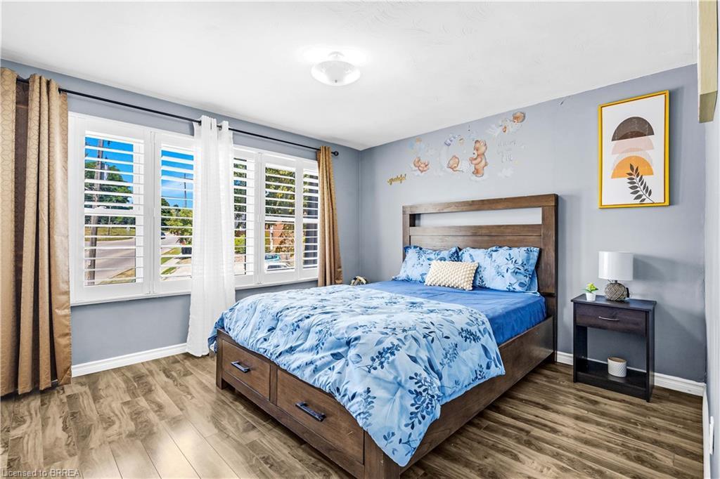 53-273 Elgin Street, Brantford, ON - Indoor Photo Showing Bedroom