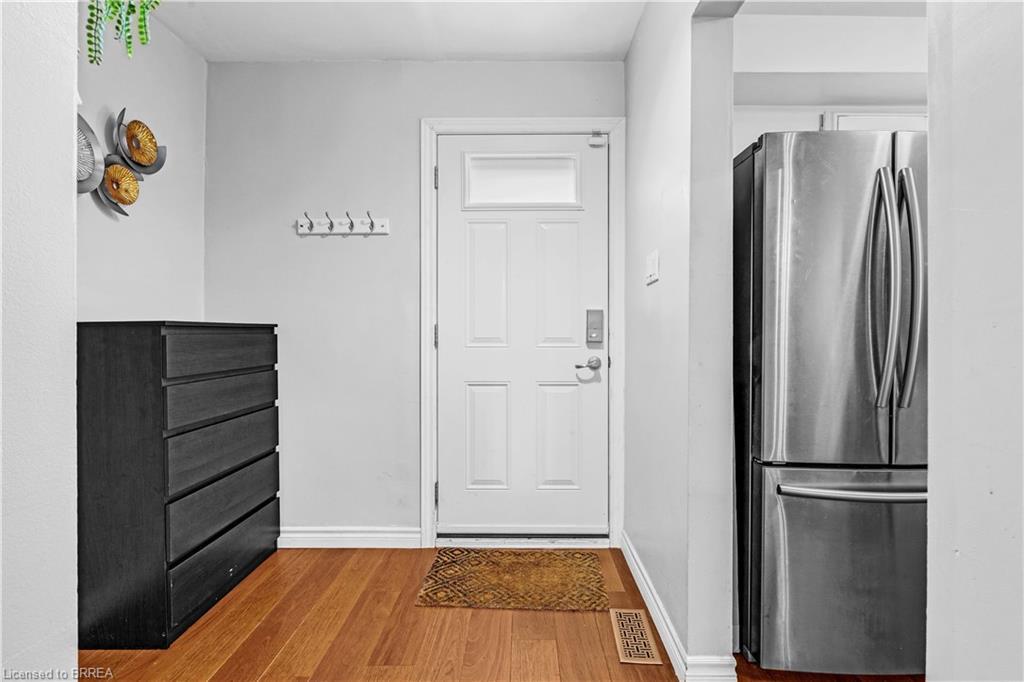 53-273 Elgin Street, Brantford, ON - Indoor Photo Showing Other Room