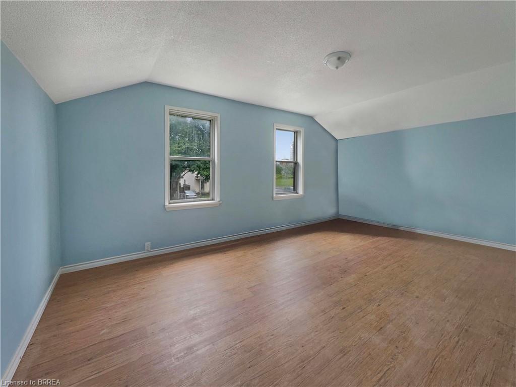 21 Ontario Street, Brantford, ON - Indoor Photo Showing Other Room