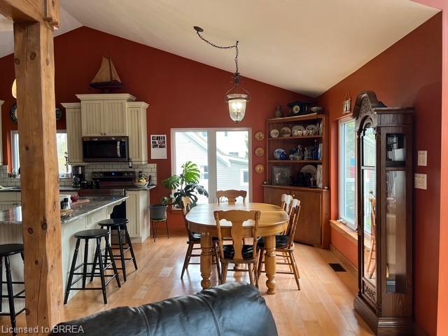3302 Colin Street, Port Bruce, ON - Indoor Photo Showing Dining Room