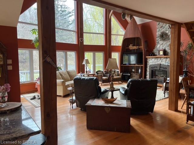 3302 Colin Street, Port Bruce, ON - Indoor Photo Showing Living Room With Fireplace