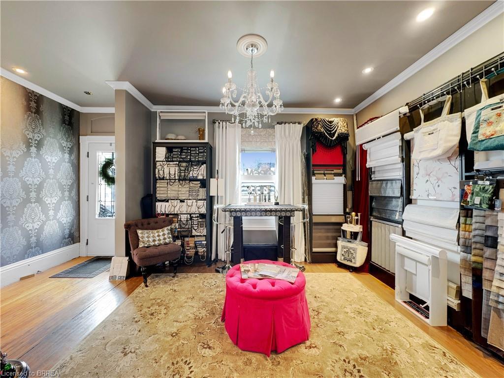 273-275 Brant Avenue, Brantford, ON - Indoor