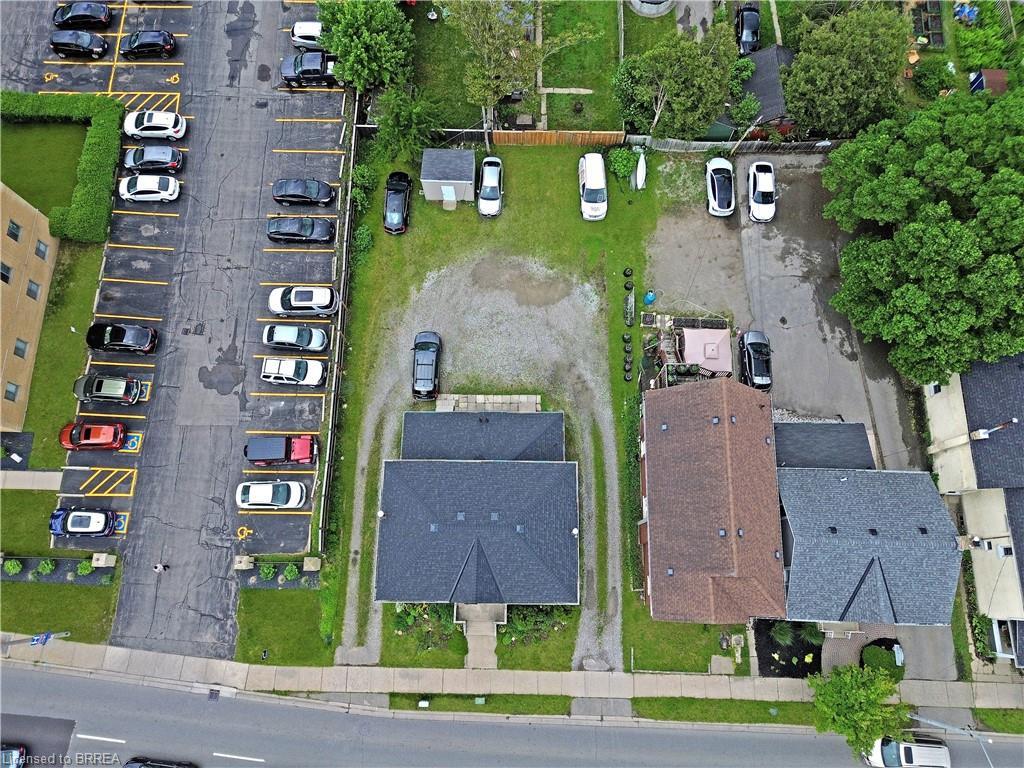 273-275 Brant Avenue, Brantford, ON - Outdoor With View