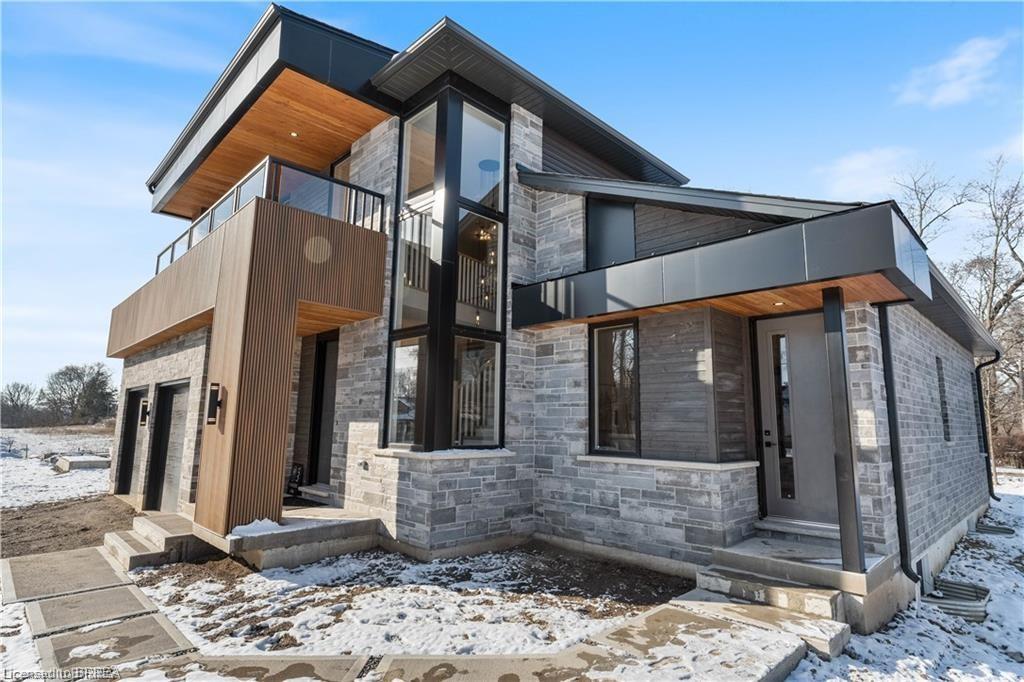 159 Parkside Drive, Brantford, ON - Outdoor