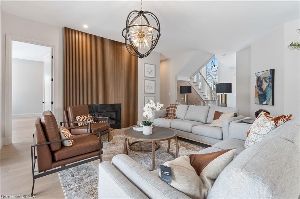 159 Parkside Drive, Brantford, ON - Indoor Photo Showing Living Room With Fireplace
