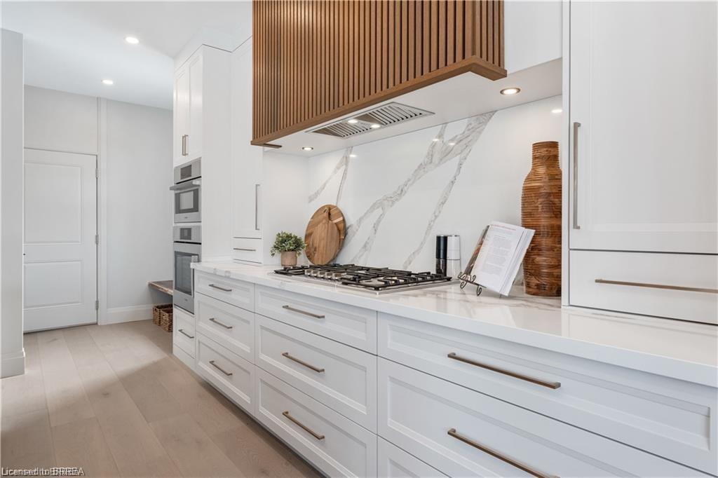 159 Parkside Drive, Brantford, ON - Indoor