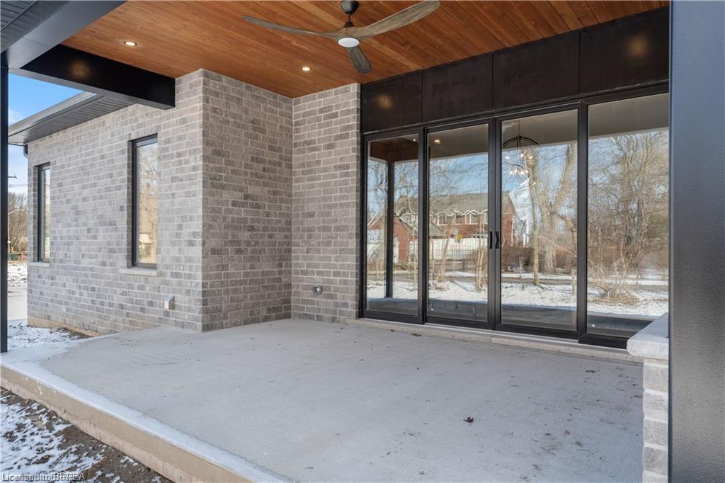 159 Parkside Drive, Brantford, ON - Outdoor