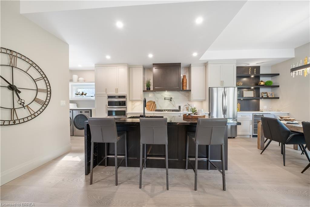 163 Parkside Drive, Brantford, ON - Indoor