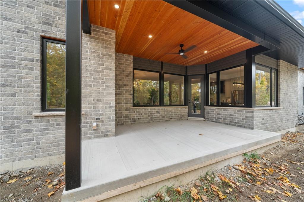 163 Parkside Drive, Brantford, ON - Outdoor