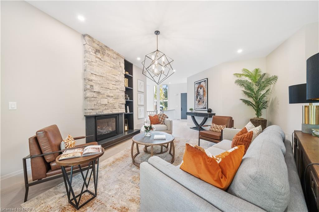 163 Parkside Drive, Brantford, ON - Indoor Photo Showing Living Room With Fireplace