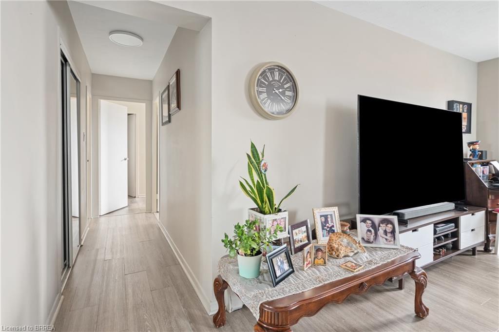 323-485 Thorold Road, Welland, ON - Indoor Photo Showing Other Room