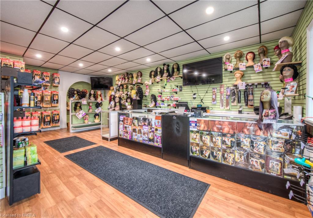 183 Market Street, Brantford, ON