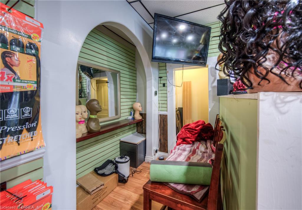 183 Market Street, Brantford, ON