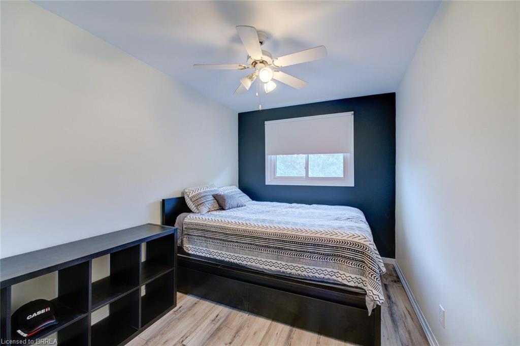 16-32 Montclair Crescent, Simcoe, ON - Indoor Photo Showing Bedroom