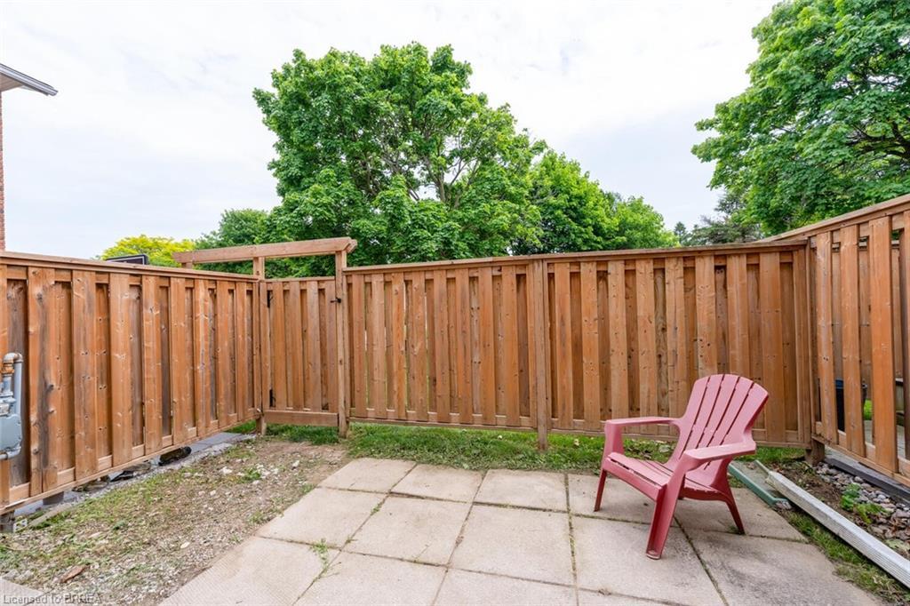 16-32 Montclair Crescent, Simcoe, ON - Outdoor