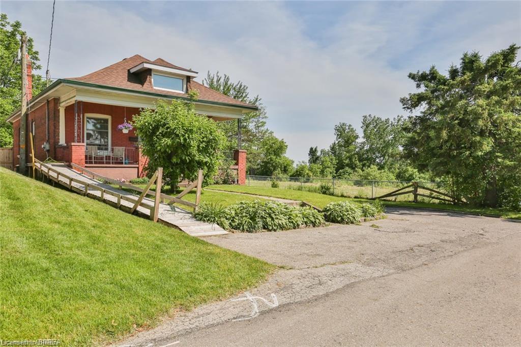 5 Cloverdale Avenue, Brantford, ON - Outdoor With Deck Patio Veranda