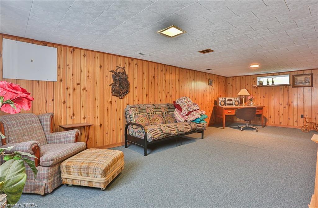 5 Cloverdale Avenue, Brantford, ON - Indoor