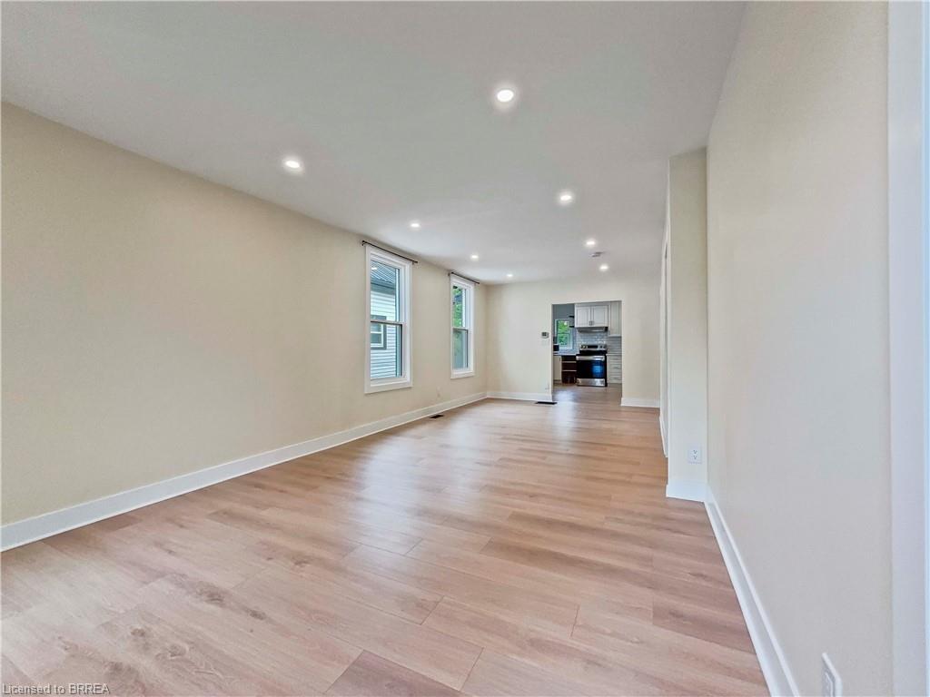 164 Nelson Street, Brantford, ON - Indoor Photo Showing Other Room