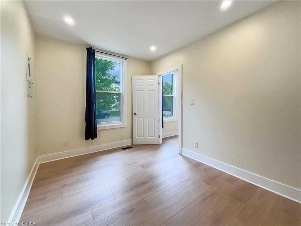 164 Nelson Street, Brantford, ON - Indoor Photo Showing Other Room