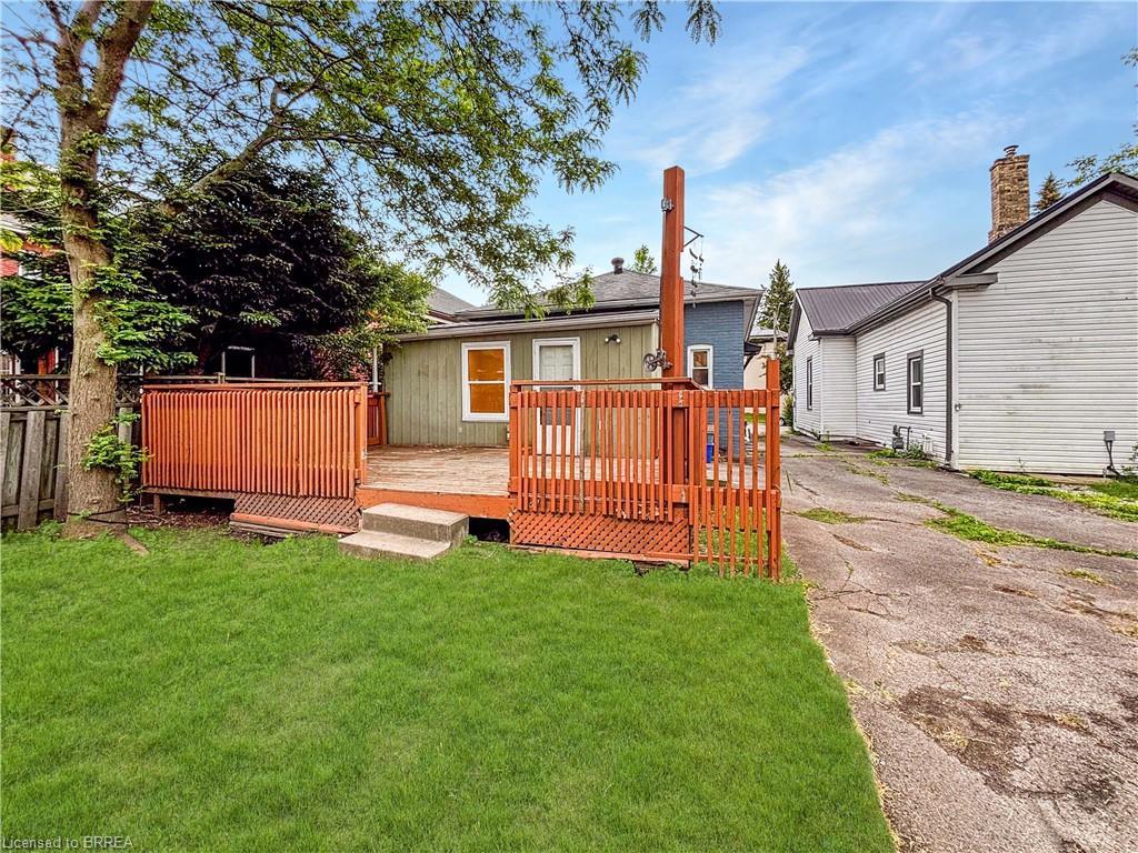 164 Nelson Street, Brantford, ON - Outdoor With Deck Patio Veranda
