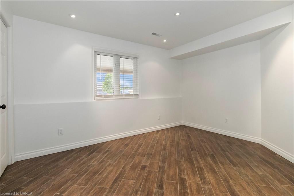 221 Old Onondaga Road E, Brantford, ON - Indoor Photo Showing Other Room