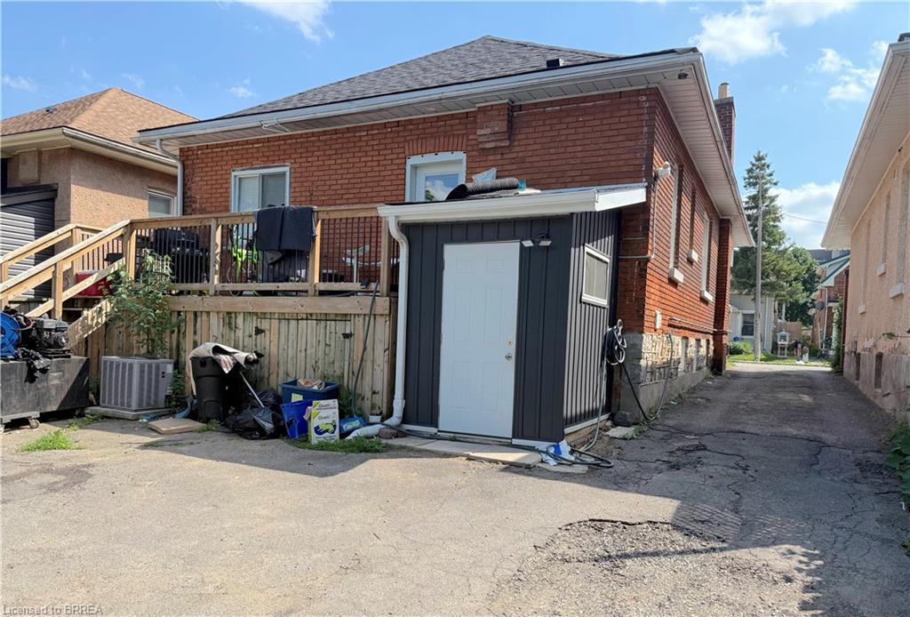161 Dundas Street, Brantford, ON - Outdoor With Exterior