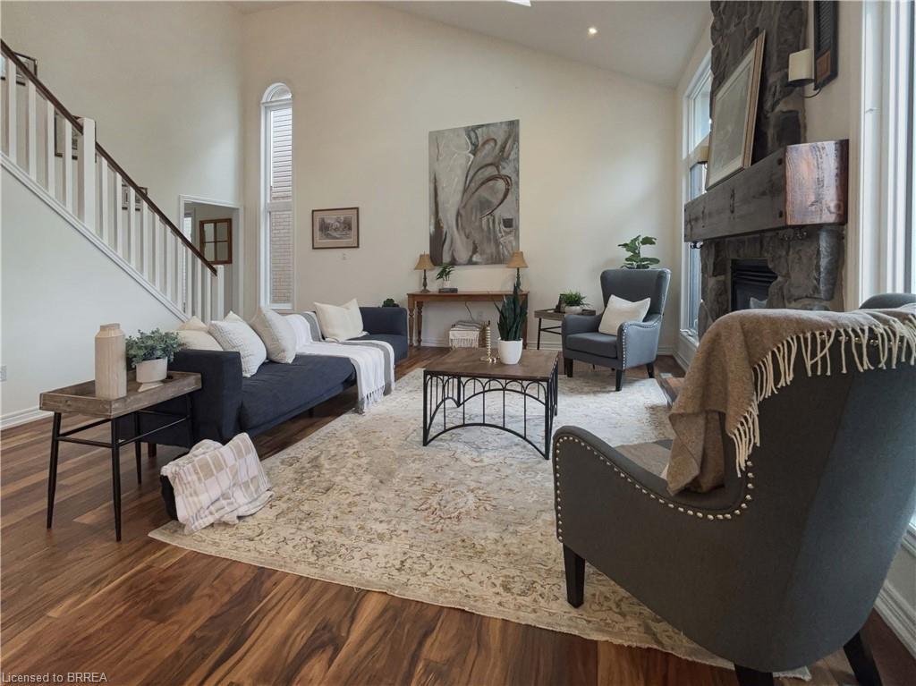 18 Bricker Court, Brantford, ON - Indoor Photo Showing Living Room With Fireplace