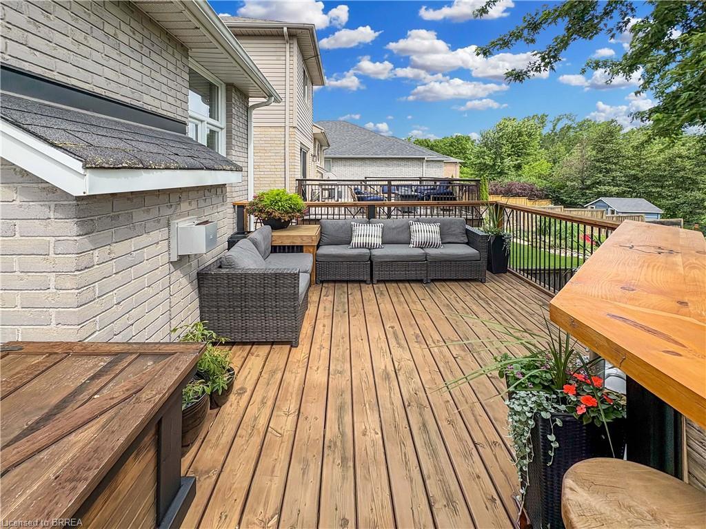 18 Bricker Court, Brantford, ON - Outdoor With Deck Patio Veranda With Exterior