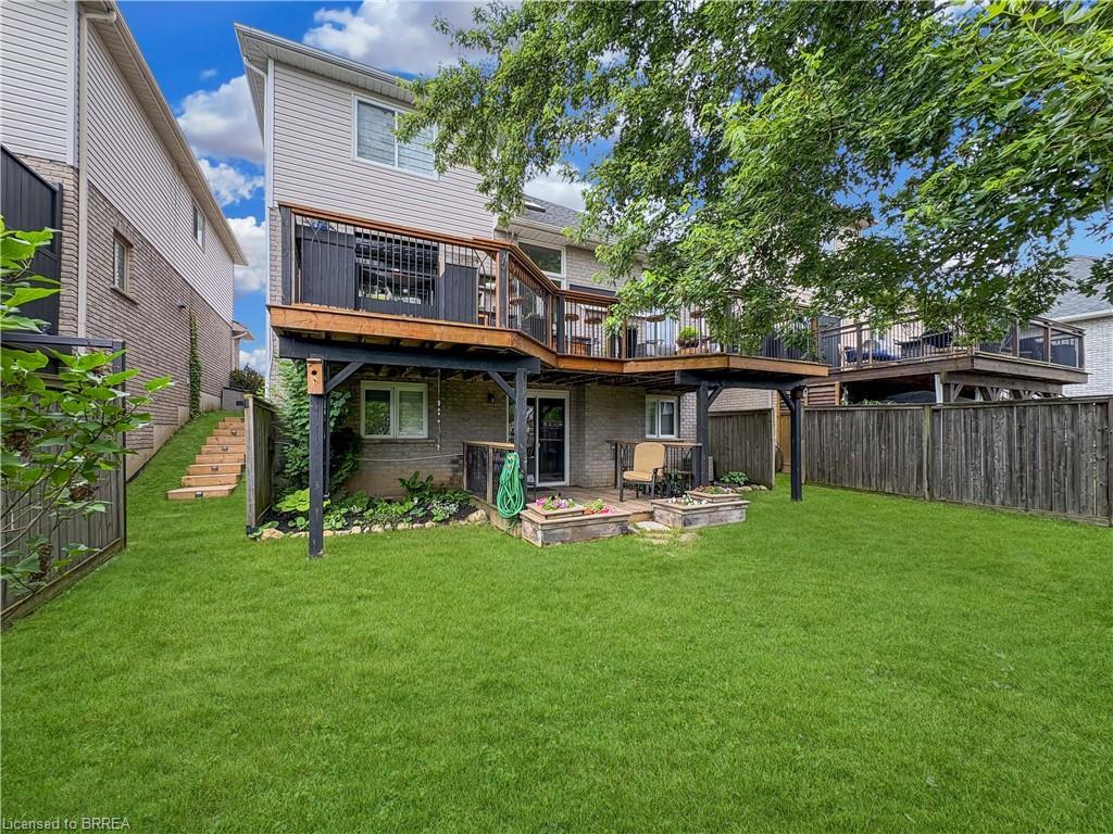 18 Bricker Court, Brantford, ON - Outdoor With Deck Patio Veranda