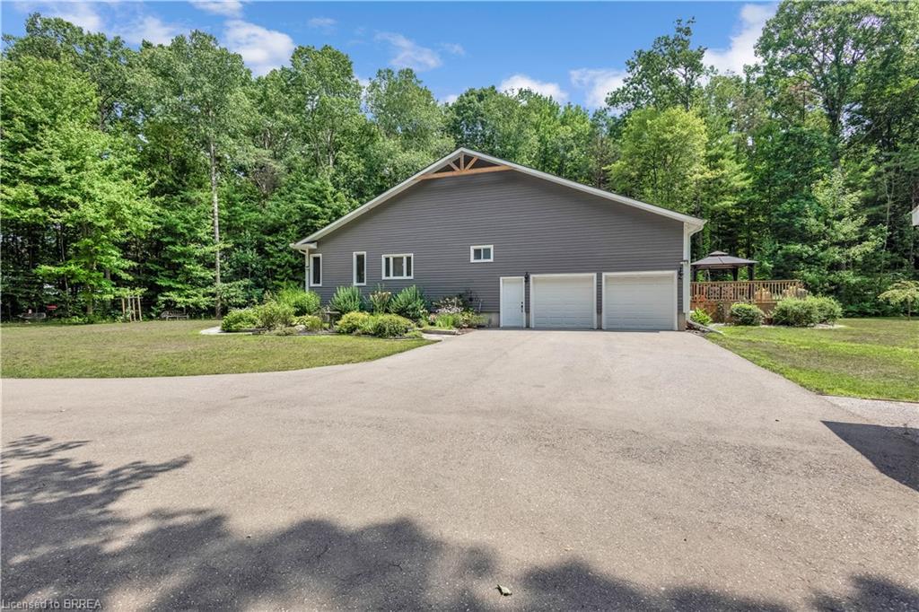 156 St Johns Road W, Simcoe, ON - Outdoor