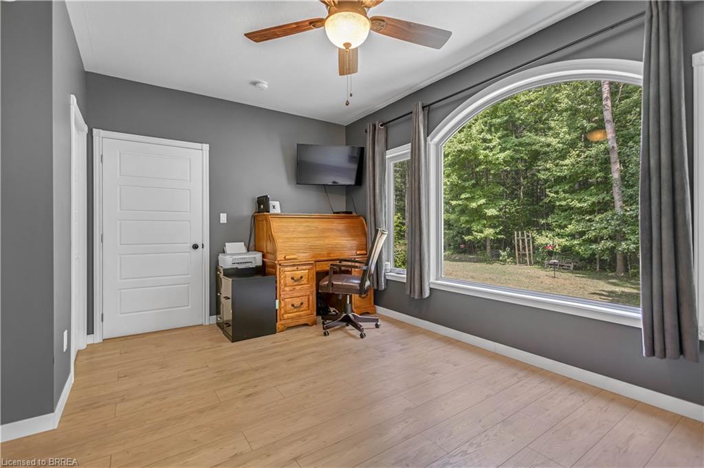 156 St Johns Road W, Simcoe, ON - Indoor