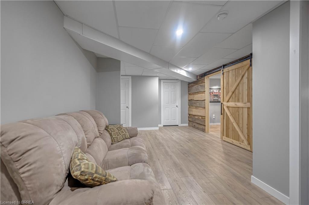 156 St Johns Road W, Simcoe, ON - Indoor