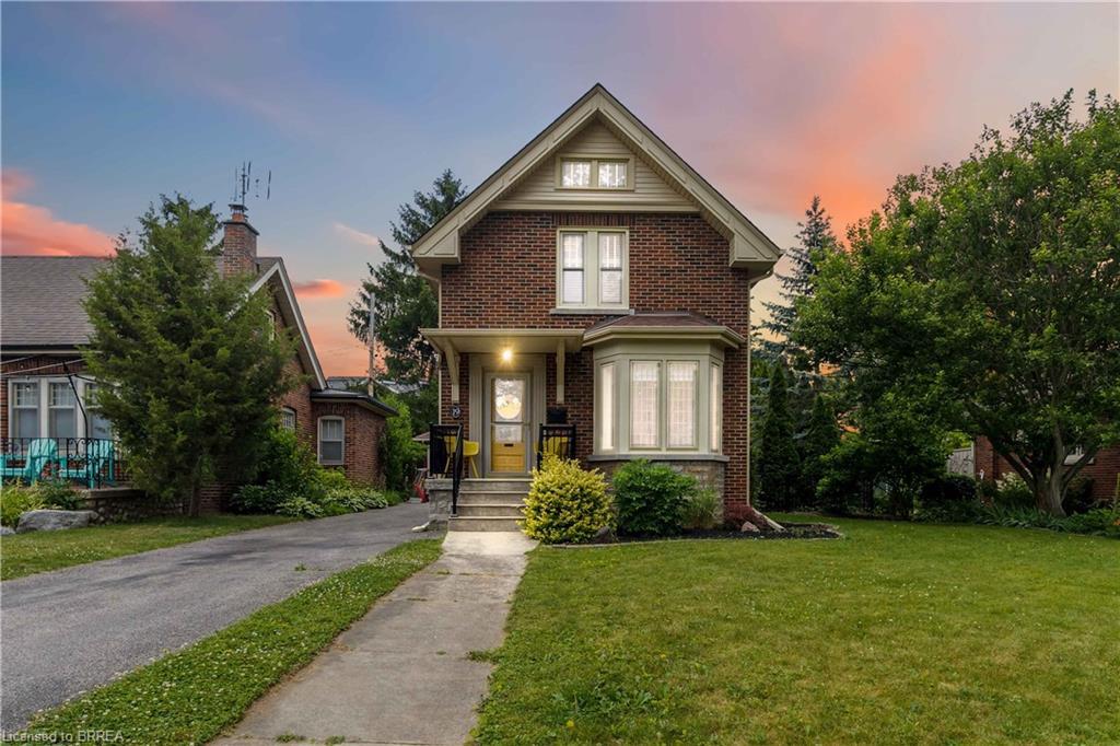 19 Lincoln Avenue, Brantford, ON - Outdoor With Facade