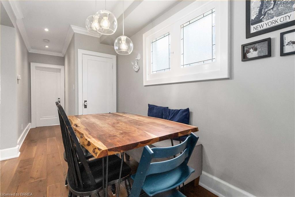 19 Lincoln Avenue, Brantford, ON - Indoor Photo Showing Dining Room