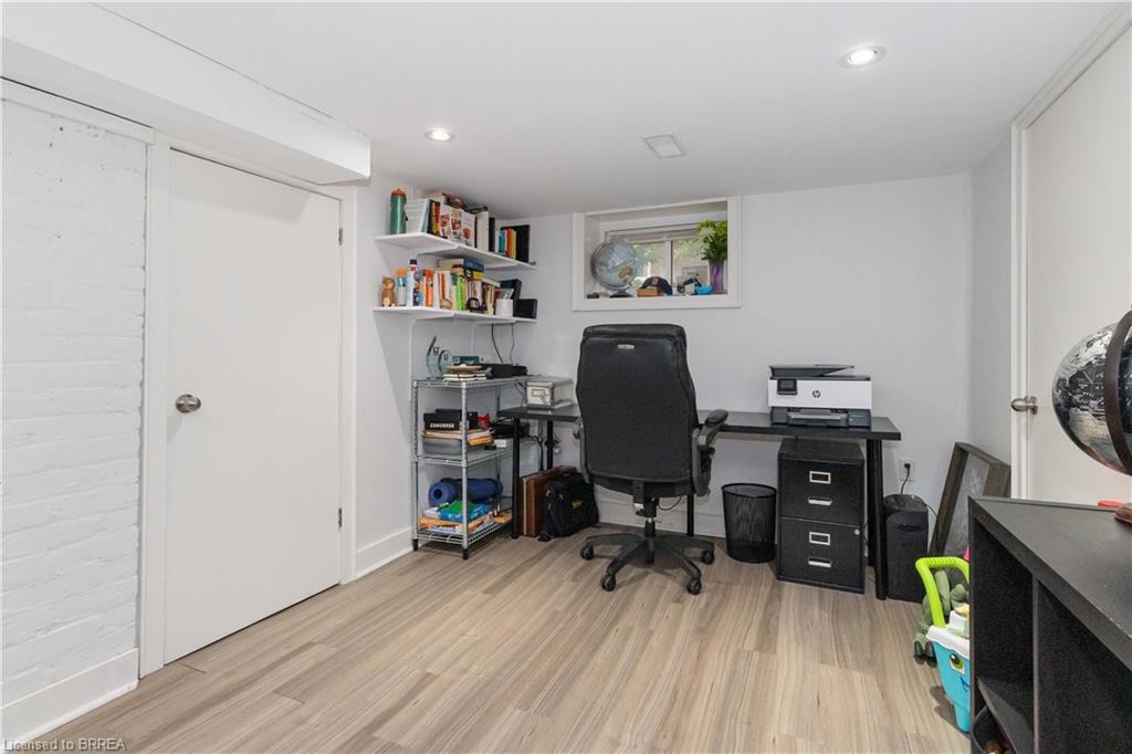 19 Lincoln Avenue, Brantford, ON - Indoor Photo Showing Office