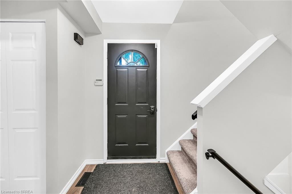 52-273 Elgin Street, Brantford, ON - Indoor Photo Showing Other Room