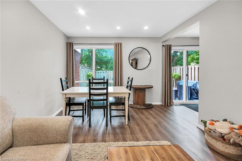 52-273 Elgin Street, Brantford, ON - Indoor