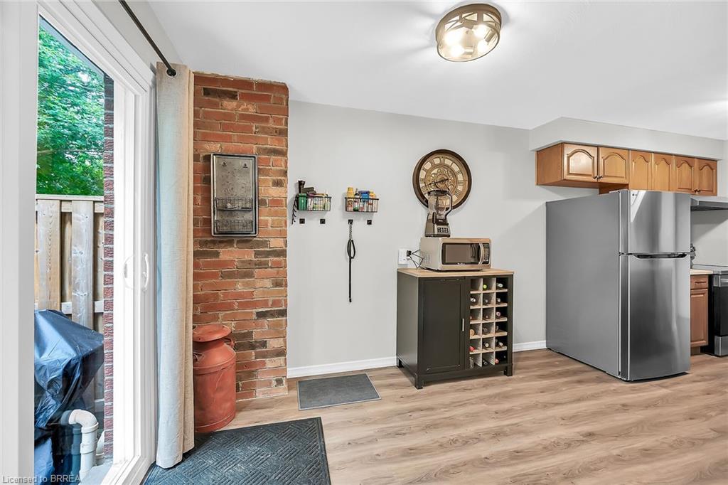 52-273 Elgin Street, Brantford, ON - Indoor