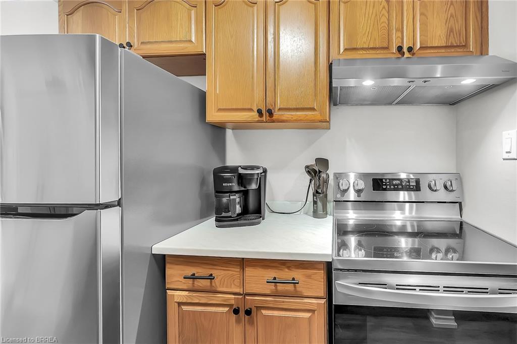 52-273 Elgin Street, Brantford, ON - Indoor Photo Showing Kitchen