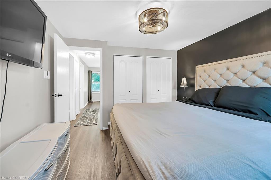 52-273 Elgin Street, Brantford, ON - Indoor Photo Showing Bedroom