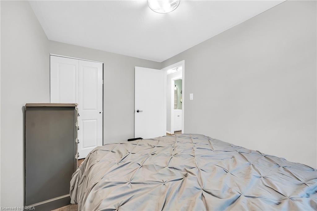 52-273 Elgin Street, Brantford, ON - Indoor Photo Showing Bedroom