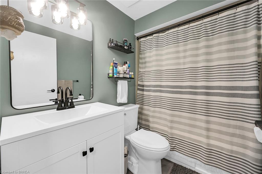 52-273 Elgin Street, Brantford, ON - Indoor Photo Showing Bathroom