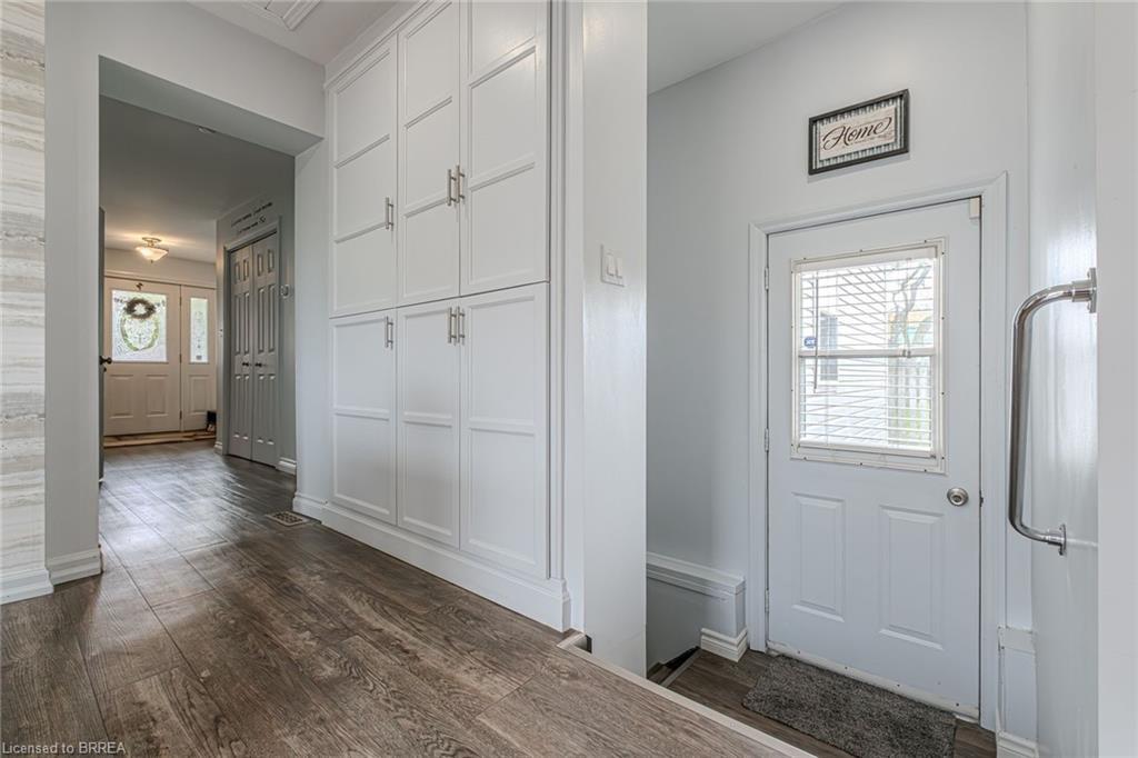 388 Mckellar Street, Strathroy, ON - Indoor Photo Showing Other Room