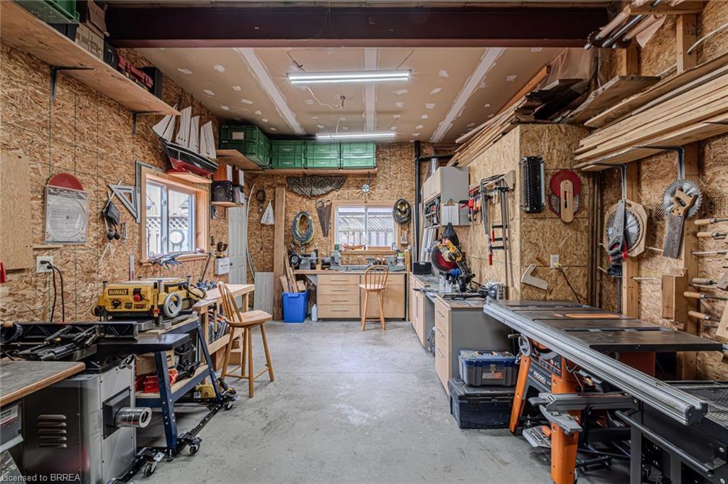 388 Mckellar Street, Strathroy, ON - Indoor