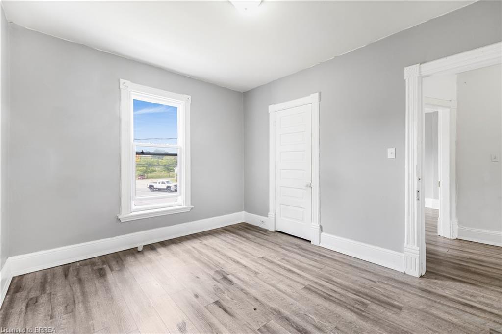 74 Erie Avenue, Brantford, ON - Indoor Photo Showing Other Room