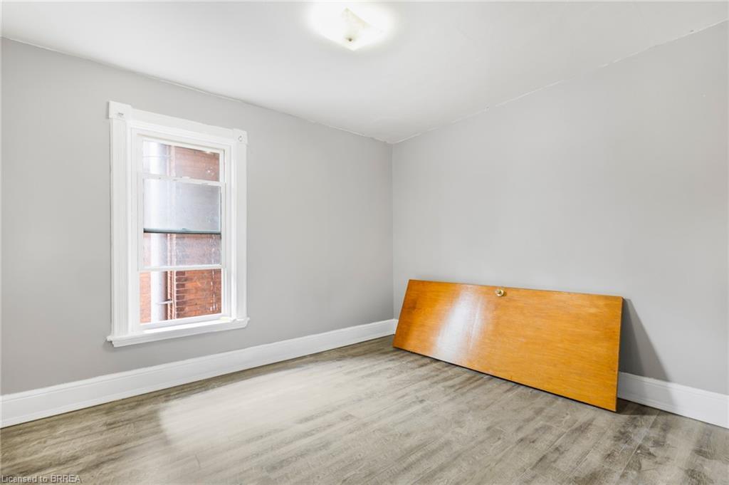 74 Erie Avenue, Brantford, ON - Indoor Photo Showing Other Room