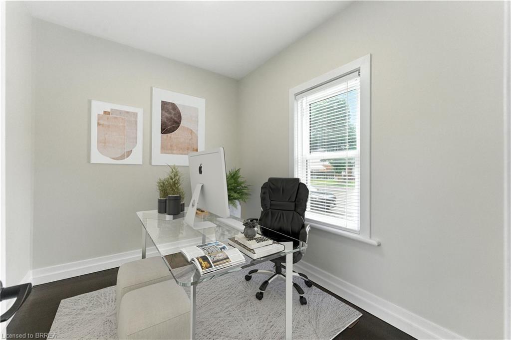 34 North Park Street, Brantford, ON - Indoor Photo Showing Other Room